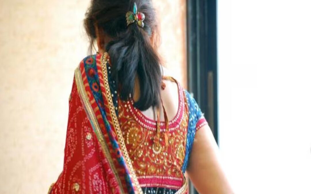 Jhansi : पति ने जुए में लुटाये पैसे, उधार चुकाने के लिए पत्नी को दोस्त के साथ सोने को कहा
