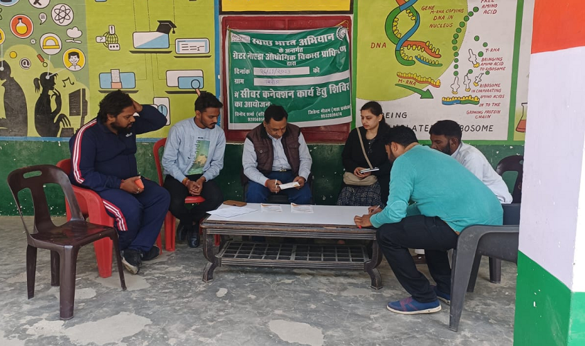Greater Noida: ग्रेटर नोएडा प्राधिकरण गांवों में लगा रहा मुफ्त कनेक्शन शिविर, अब तक छह गांवों से सीवर कनेक्शन के लिए 417 आवेदन मिले