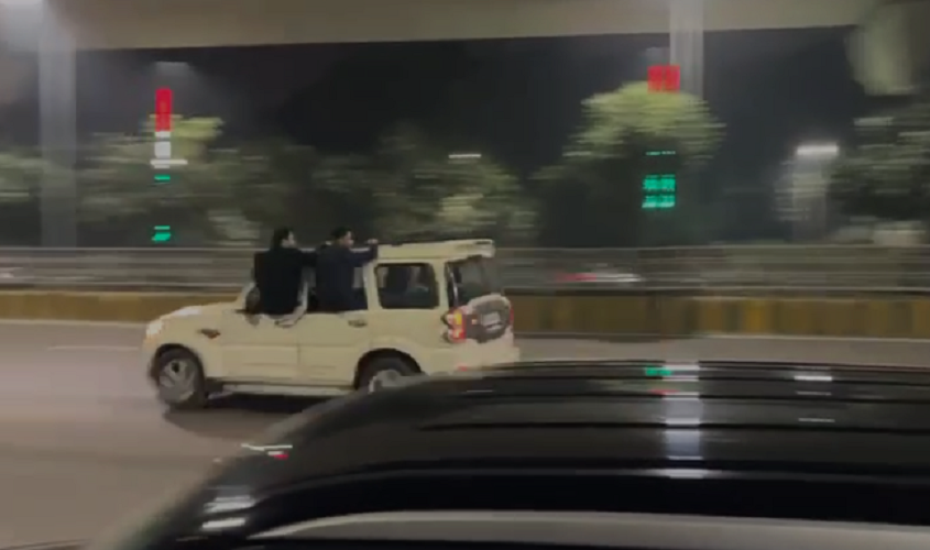 Noida: सायरन, काफिला और नोटों की बारिश, नोएडा में रईसजादों ने जमकर दिखाई हुड़दंगबाजी