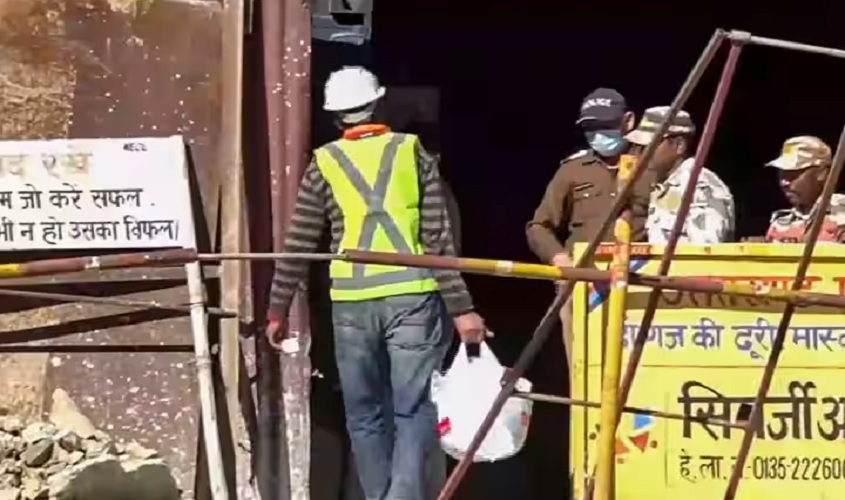 Tunnel Rescue: उत्तरकाशी की सिल्कयारा सुरंग में अगले विकल्प के तौर पर 1200 मीटर की रिफ्ट सुरंग का निर्माण करेगी सेना
