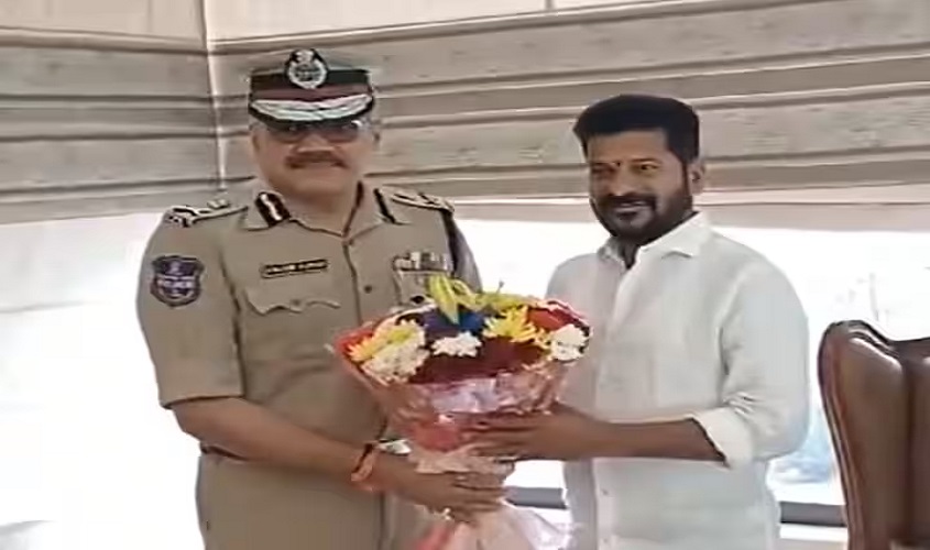 Telangana Elections Result: तत्काल प्रभाव से चुनाव आयोग ने तेलंगाना के DGP को किया सस्पेंड, जानिए क्या बनी वजह?