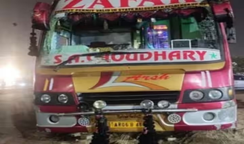 UP News: बरेली में बेख़ौफ़ बस ड्राइवर की दबंगई, श्रमिक को धक्का मार कर बस से फेंका, पहिए के नीचे आकर हुई मौत