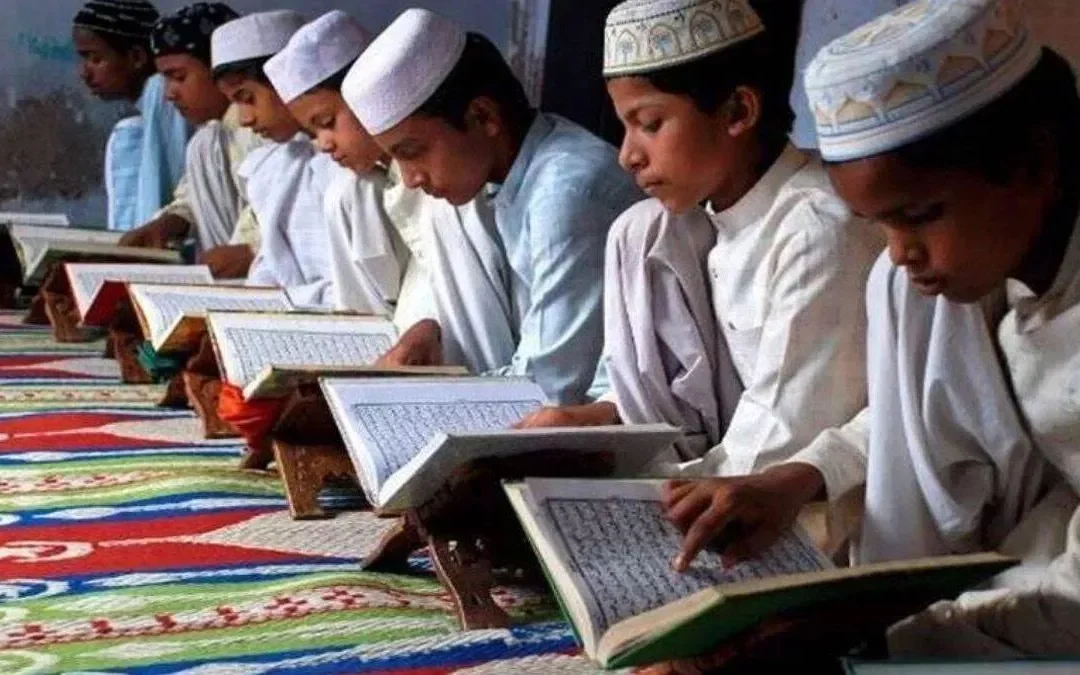 UP Madarsas : यूपी सरकार ने मदरसों को लेकर किया बड़ा फैसला, अब नहीं मिलेगा इन शिक्षकों को मानदेय