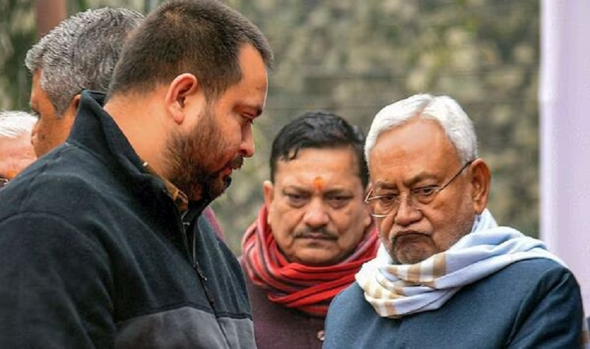 Bihar Politics : RJD-JDU के बीच लोकसभा चुनाव से पहले तनातनी, नीतीश कुमार होंगे NDA में शामिल : सूत्र