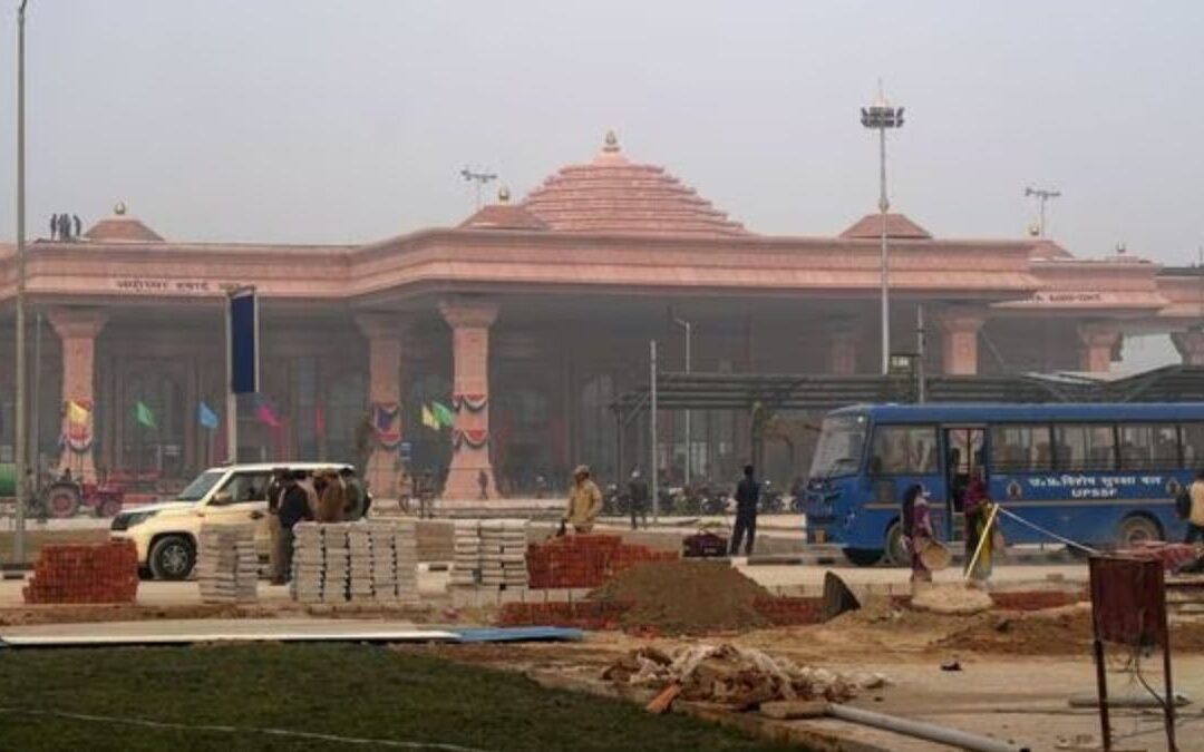 Ayodhya : अयोध्या में तीर्थयात्रियों के आगमन की सुविधा के लिए, नागरिक उड्डयन मंत्रालय 1 फरवरी से 8 नए फ्लाइट रूट करेगा स्टार्ट