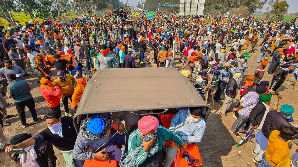 Farmer’s Protest : किसान दिल्ली के गाजीपुर बॉर्डर तक पहुंचे, जानिए क्या हैं किसानों की 13 मांगे
