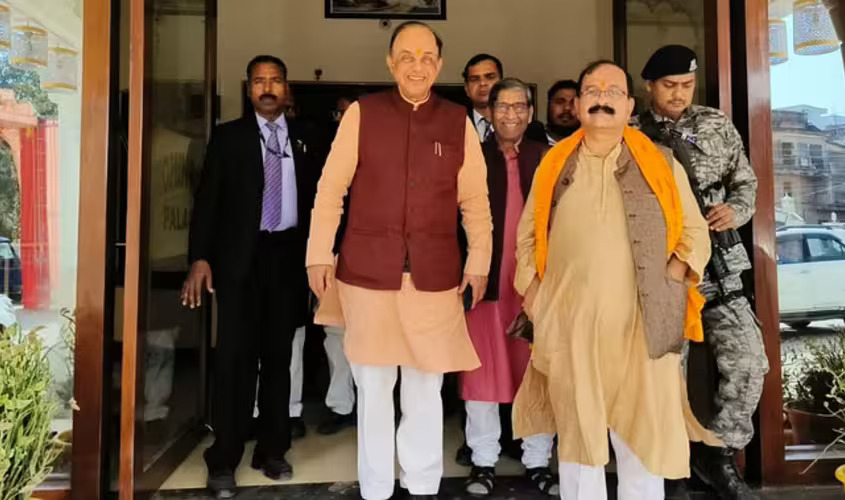 Ayodhya : सुब्रमण्यम स्वामी पहुंचे अयोध्या बोले ज्ञानवापी की जगह बनेगा मंदिर