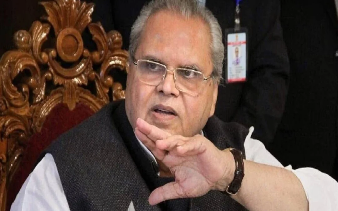 CBI Raid : जम्मू-कश्मीर के पूर्व राज्यपाल के ठिकाने पर सीबीआई के छापे, जानिए क्या है 300 करोड़ का मामला