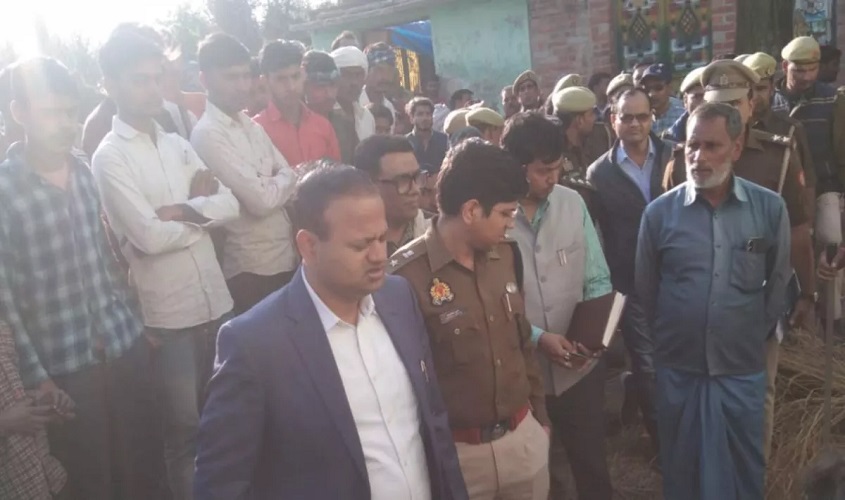 UP News: बरेली में झोपडी में लगी भीषण आग, अंदर ही जलकर 4 मासूम बच्चियों की मौत