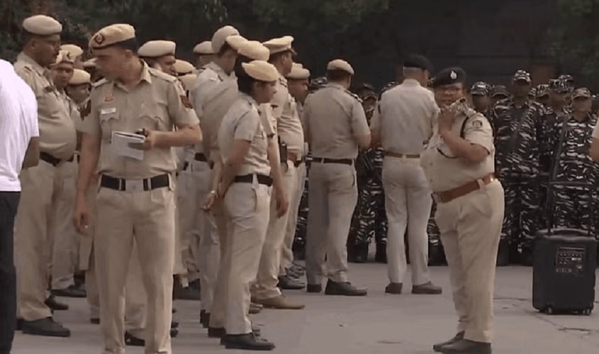 Aap Protest : आप को नहीं मिली PM आवास पर घेराव की अनुमति, घर से निकल रहे है तो यहां दे ध्यान, ट्रैफिक एडवाइजरी जारी