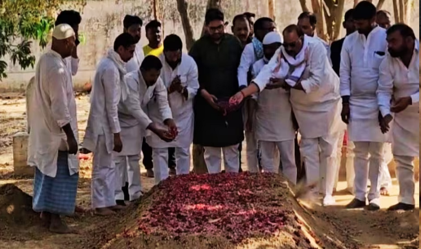 UP News: ‘जख्मों को मत कुरेदो..मैंने बहुत कुछ देखा है..’ मुख्तार अंसारी की मौत के बाद बेटे उमर अंसारी का फूट पड़ा दुःख..  जानिए क्या कहा?