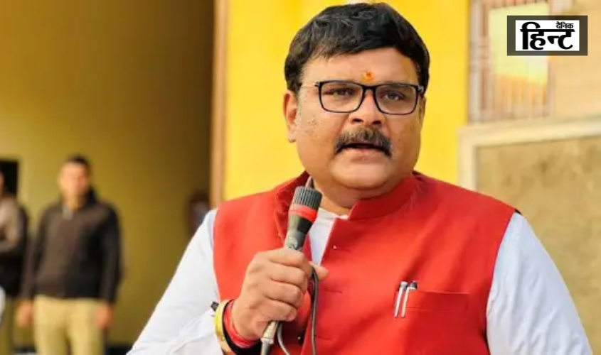 Fourth Phase Voting : बीजेपी प्रत्याशी सुब्रत पाठक ने चुनाव आयोग से की शिकायत, महिलाओं से बिना बुर्का उतरवाए करवाई जा रही वोटिंग