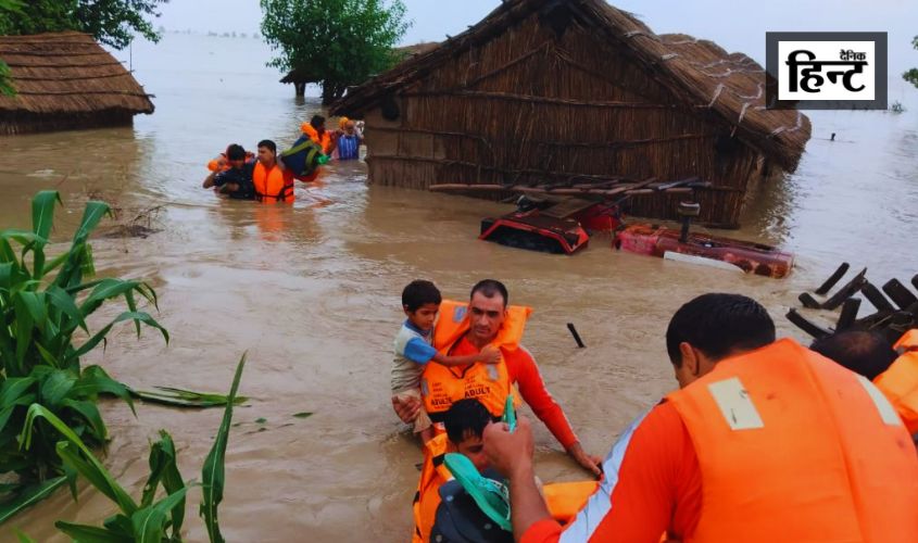 UP Flood News : बाढ़ से हाहाकार, डूब गई आधी यूपी… परेशान हुए सीएम योगी