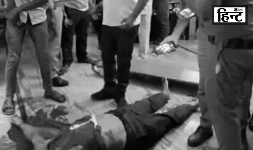 UP News : मुख्य डाकघर के व्हाट्सएप ग्रुप पर सुसाइड नोट लिखकर अधीक्षक ने दी जान