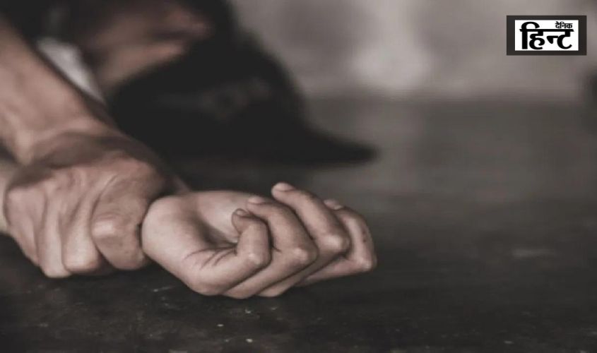 Agra News : एक और छात्रा हुई लव-जिहाद की शिकार, हाथ में कलवा माथे पर तिलक लगाकर छात्रा को फंसाया