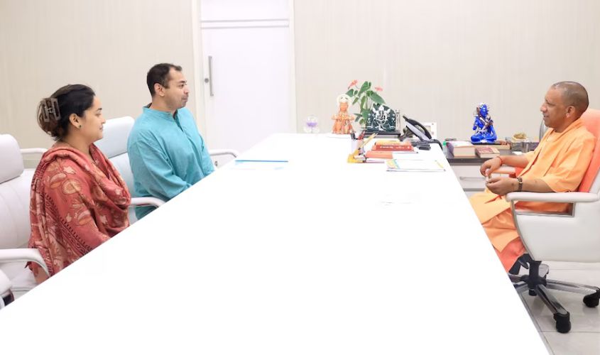 UP News : अपर्णा यादव की सीएम योगी से मुलाकात, क्या नाराजगी का खत्म हुआ दौर?