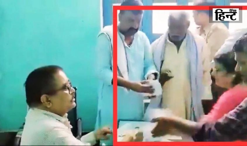 BJP MLA Viral Video : सपा नेताओं ने भाजपा विधायक पर लगाया आरोप, ‘मंजू त्यागी ने हाथ से छीना सपा नेता का नामांकन…’