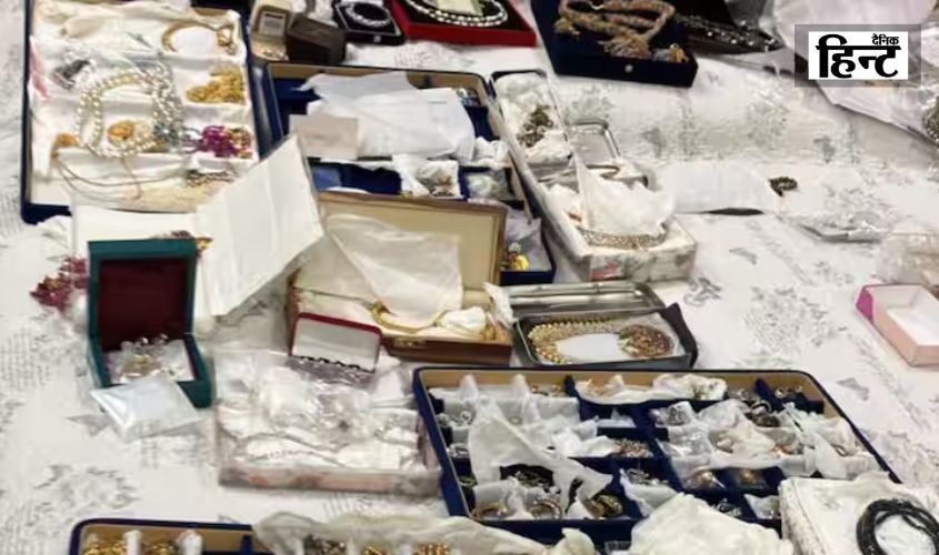 ED Raid News : भ्रष्टाचार के बड़े मामले में ईडी ने कई जगहों पर की छापेमारी, रिटायर्ड IAS के लॉकर से मिले करोड़ों के डायमंड