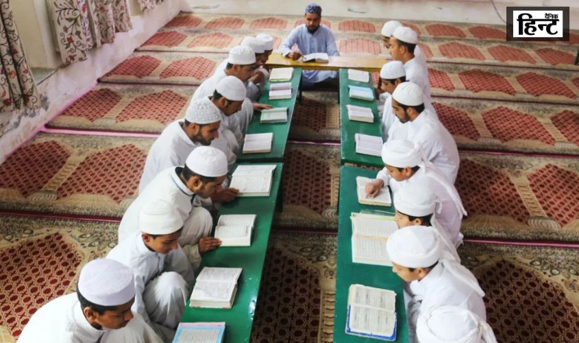 Bahraich Violence : बहराइच में गैर मान्यता प्राप्त मदरसों की जांच करेगा एटीएस, सरकार ने दिया आदेश