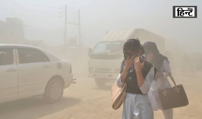 UP Air Pollution : उत्तर प्रदेश में बढ़ते पॉल्यूशन ने बढ़ाई लोगों की चिंता, प्रदूषण से बचने के लिए इन चीजों का रखें खास ध्यान