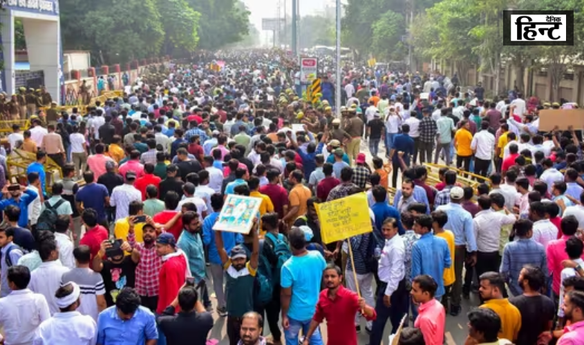 UPPSC Protest : 2 नामजद व 10 अज्ञात छात्रों के खिलाफ दर्ज हुआ मुकदमा, प्रदर्शन में शामिल थे सभी छात्र