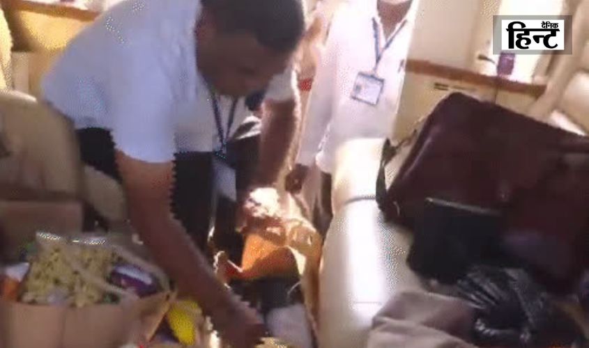 Maharashtra News : महाराष्ट्र चुनाव में बैग चेकिंग को लेकर विवाद, फडणवीस और ठाकरे के बयानों से बढ़ा सियासी पारा