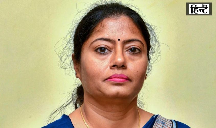 UP Politics : पल्लवी पटेल ने शिक्षा विभाग में कथित घोटालों को लेकर आशीष पटेल पर लगाया गंभीर आरोप, कहा – ‘मंत्री सरकारी धन की लूट में शामिल…’