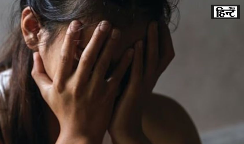 UP News : नशीला पदार्थ देकर नीट छात्रा से रेप, घटना का वीडियो बनाकर चुप रहने की दी धमकी