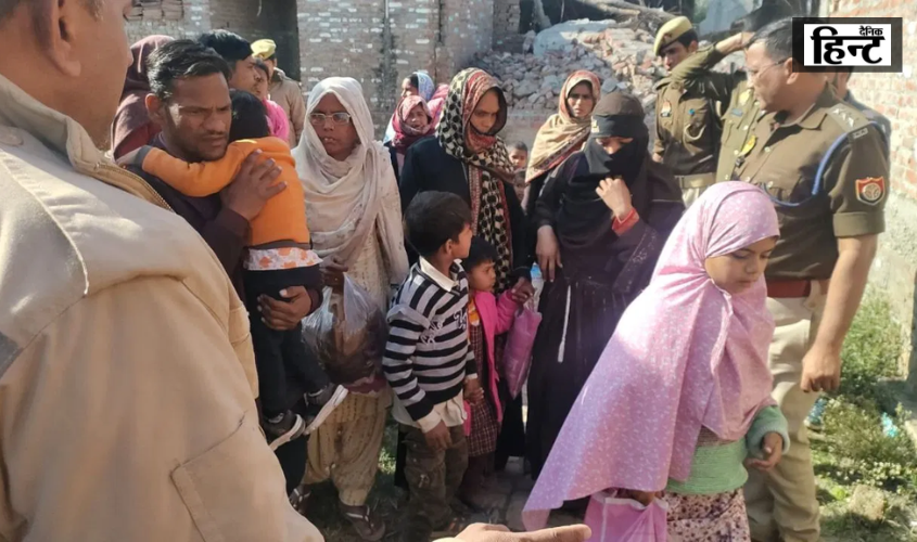 Bareilly : पुलिस की सुरक्षा की गारंटी के बाद गांव छोड़कर भागे परिवार आए वापस, जानिए कहां का है मामला