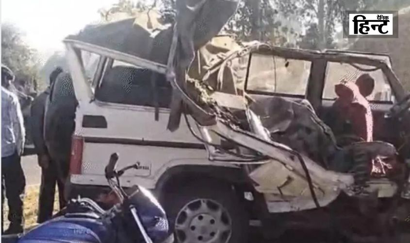 Sonbhadra Road Accident : महाकुंभ से लौट रहे श्रद्धालुओं से भरी बोलेरो और ट्रेलर में टक्कर, 4 की मौत, 6 घायल