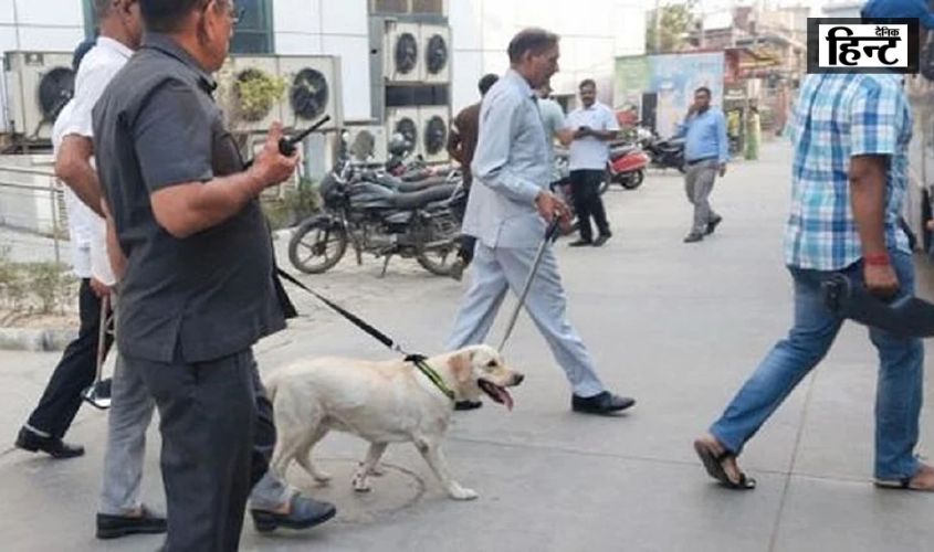 Bomb Threat : दिल्ली और नोएडा के स्कूलों को फिर से बम से उड़ाने की मिली धमकी, जांच में जुटी पुलिस