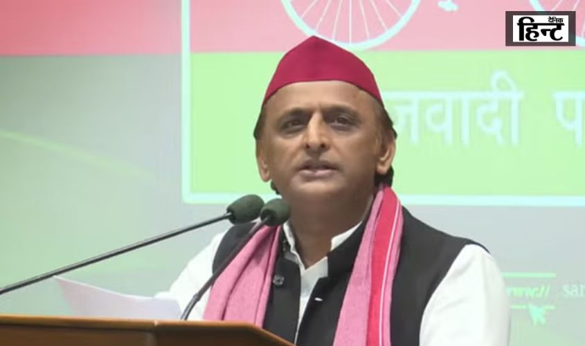 Akhilesh Yadav : अखिलेश यादव ने भाजपा सरकार पर अमेरिकी नीति को लेकर उठाए सवाल, कहा – ‘हमारे नागरिकों को स्वीकारने से मना…’