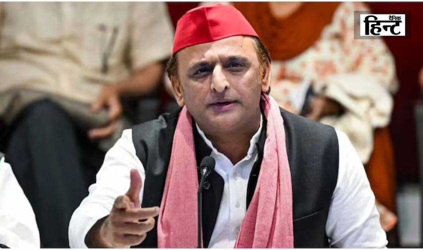 Akhilesh Yadav : अखिलेश यादव ने बागी विधायकों पर तंज कसा, कहा – ‘जो अपने दर से दगा करता है, वो दर-दर …’